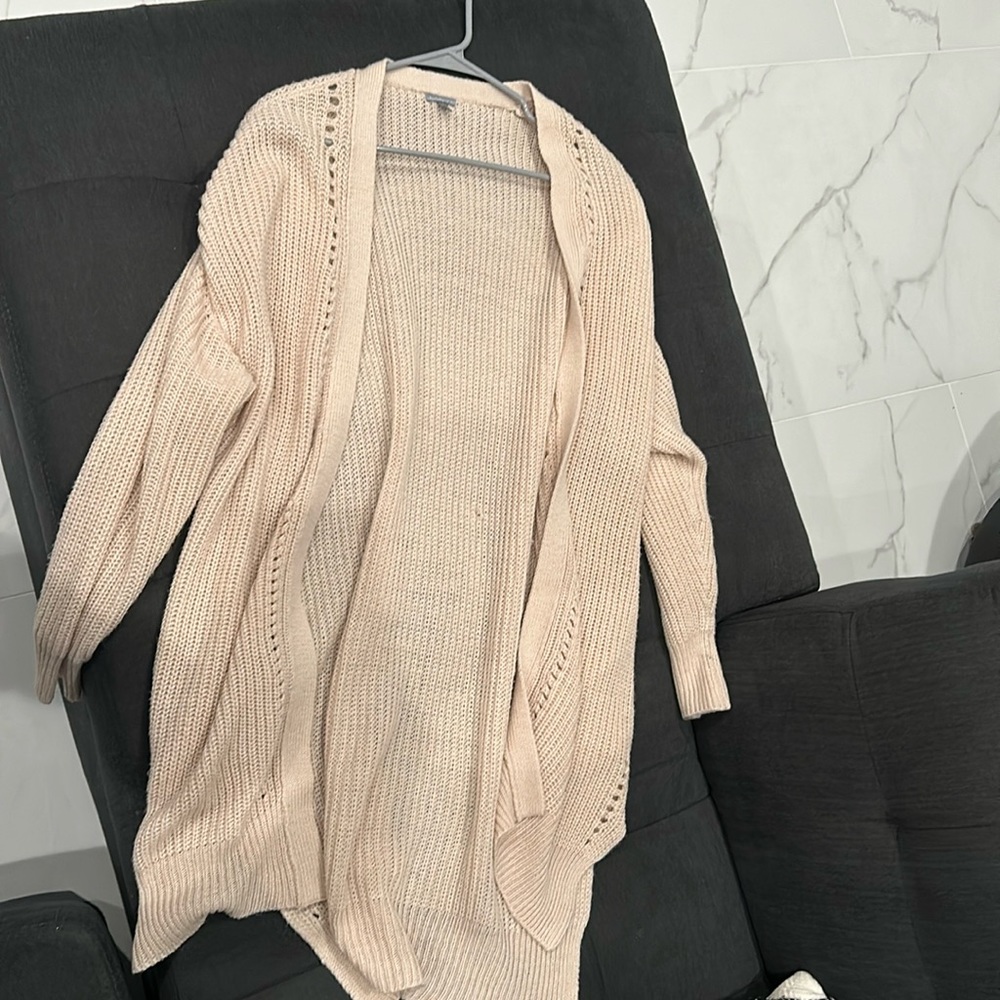 Long light pink cardigan sweater from Charlotte Russe